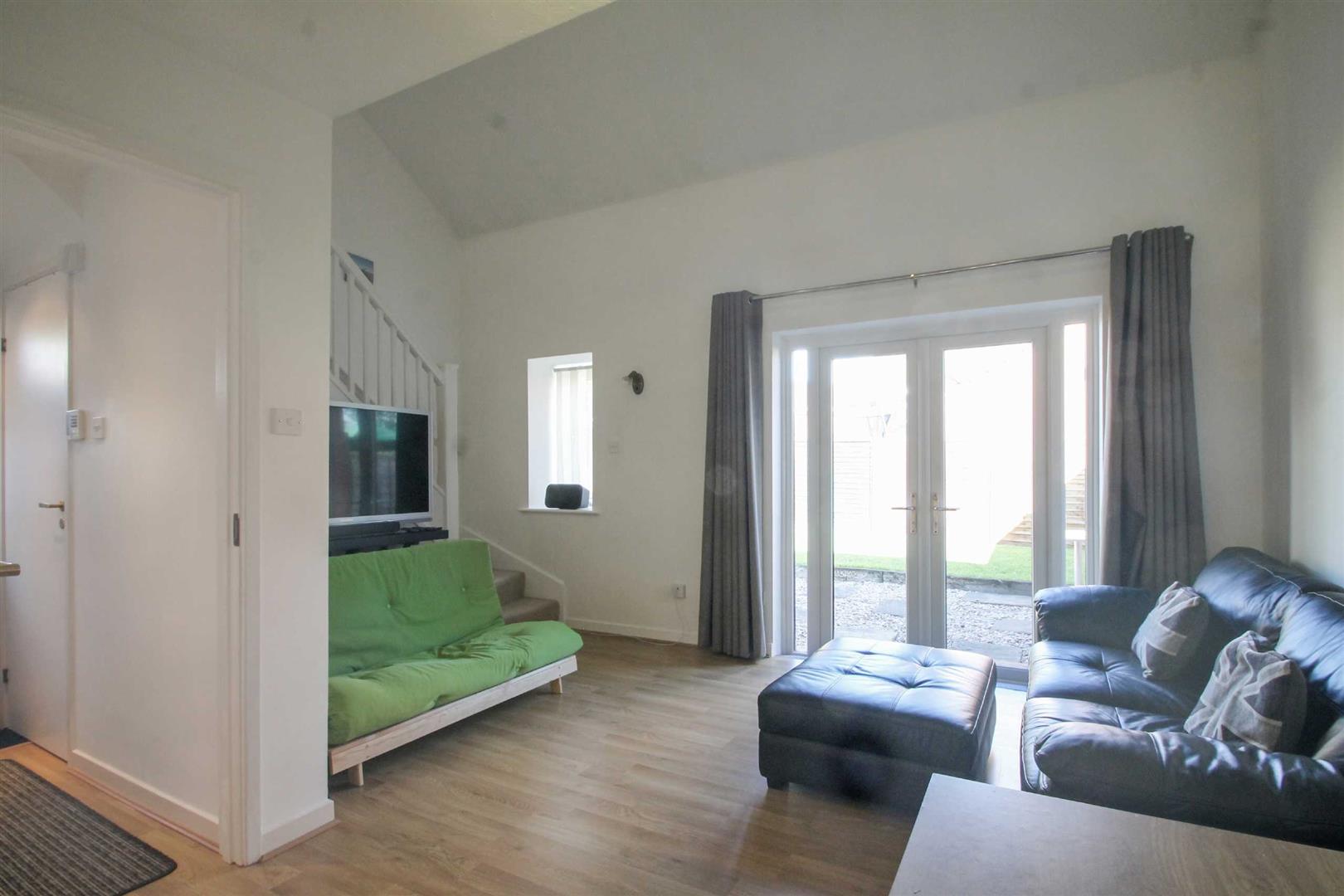 1 bed property in Whitsun Pasture, Milton Keynes